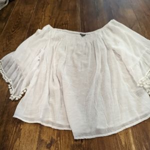 Gauze white top with bell sleeves